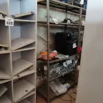 LOTE 005 - 01 ARMÁRIO ALTO PARA ESCRITÓRIO COM 10 PORTAS. (NO ESTADO) ATENÇÃO! FAZER A VISITAÇÃO ANTES DE ARREMATAR, NÃO SABEMOS SE FUNCIONA, LEILÃO NÃO TEM GARANTIA E NEM DEVOLUÇÃO, SUJEITO A POSSÍVEIS AVARIAS VISÍVEIS/OCULTAS E/OU AUSÊNCIA DE COMPONENTES.