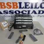 LOTE 319 - 03 APARELHOS DE DVD COM CONTROLE E 01 VÍDEO CASSETE MARCA SHARP. (NO ESTADO) ATENÇÃO! FAZER A VISITAÇÃO ANTES DE ARREMATAR, NÃO SABEMOS SE FUNCIONA, LEILÃO NÃO TEM GARANTIA E NEM DEVOLUÇÃO, SUJEITO A POSSÍVEIS AVARIAS VISÍVEIS/OCULTAS E/OU AUSÊNCIA DE COMPONENTES.
