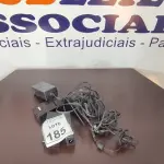 LOTE 185 - 05 FONTES PARA NOTEBOOKS VOLTAGENS DIVERSAS. (NO ESTADO) ATENÇÃO! FAZER A VISITAÇÃO ANTES DE ARREMATAR, NÃO SABEMOS SE FUNCIONA, LEILÃO NÃO TEM GARANTIA E NEM DEVOLUÇÃO, SUJEITO A POSSÍVEIS AVARIAS VISÍVEIS/OCULTAS E/OU AUSÊNCIA DE COMPONENTES.
