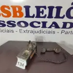 LOTE 134 - 01 TELEFONE ANTIGO. (NO ESTADO) ATENÇÃO! FAZER A VISITAÇÃO ANTES DE ARREMATAR, NÃO SABEMOS SE FUNCIONA, LEILÃO NÃO TEM GARANTIA E NEM DEVOLUÇÃO, SUJEITO A POSSÍVEIS AVARIAS VISÍVEIS/OCULTAS E/OU AUSÊNCIA DE COMPONENTES.