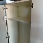 LOTE 328 - 01 ARMÁRIO ALTO PRA ESCRITÓRIO COM 2 PORTAS E 1 COMPARTIMENTO. (NO ESTADO) ATENÇÃO! FAZER A VISITAÇÃO ANTES DE ARREMATAR, NÃO SABEMOS SE FUNCIONA, LEILÃO NÃO TEM GARANTIA E NEM DEVOLUÇÃO, SUJEITO A POSSÍVEIS AVARIAS VISÍVEIS/OCULTAS E/OU AUSÊNCIA DE COMPONENTES.