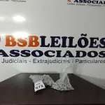 01 LOTE COM GRANDE QUANTIDADE DE PARAFUSOS   TAMANHOS DIFERENTES. (NO ESTADO) ATENÇÃO! FAZER A VISITAÇÃO ANTES DE ARREMATAR, NÃO SABEMOS SE FUNCIONA, LEILÃO NÃO TEM GARANTIA E NEM DEVOLUÇÃO, SUJEITO A POSSÍVEIS AVARIAS VISÍVEIS/OCULTAS E/OU AUSÊNCIA DE COMPONENTES.