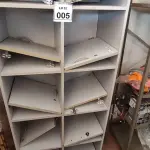 LOTE 005 - 01 ARMÁRIO ALTO PARA ESCRITÓRIO COM 10 PORTAS. (NO ESTADO) ATENÇÃO! FAZER A VISITAÇÃO ANTES DE ARREMATAR, NÃO SABEMOS SE FUNCIONA, LEILÃO NÃO TEM GARANTIA E NEM DEVOLUÇÃO, SUJEITO A POSSÍVEIS AVARIAS VISÍVEIS/OCULTAS E/OU AUSÊNCIA DE COMPONENTES.