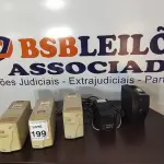 LOTE 199 - 03 NOBREAKS MARCA SMS E 02 ESTABILIZADORES MODELOS DIFERENTES. (NO ESTADO) ATENÇÃO! FAZER A VISITAÇÃO ANTES DE ARREMATAR, NÃO SABEMOS SE FUNCIONA, LEILÃO NÃO TEM GARANTIA E NEM DEVOLUÇÃO, SUJEITO A POSSÍVEIS AVARIAS VISÍVEIS/OCULTAS E/OU AUSÊNCIA DE COMPONENTES.