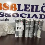 LOTE 128 - 17 SELANTES ACRÍLICOS. (NO ESTADO) ATENÇÃO! FAZER A VISITAÇÃO ANTES DE ARREMATAR, NÃO SABEMOS SE FUNCIONA, LEILÃO NÃO TEM GARANTIA E NEM DEVOLUÇÃO, SUJEITO A POSSÍVEIS AVARIAS VISÍVEIS/OCULTAS E/OU AUSÊNCIA DE COMPONENTES.