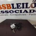 LOTE 104 - 05 FONTES PARA NOTEBOOKS VOLTAGENS DIVERSAS. (NO ESTADO) ATENÇÃO! FAZER A VISITAÇÃO ANTES DE ARREMATAR, NÃO SABEMOS SE FUNCIONA, LEILÃO NÃO TEM GARANTIA E NEM DEVOLUÇÃO, SUJEITO A POSSÍVEIS AVARIAS VISÍVEIS/OCULTAS E/OU AUSÊNCIA DE COMPONENTES.