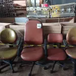 LOTE 372 - 06 CADEIRAS PARA ESCRITÓRIO GIRATÓRIAS. (NO ESTADO) ATENÇÃO! FAZER A VISITAÇÃO ANTES DE ARREMATAR, NÃO SABEMOS SE FUNCIONA. LEILÃO NÃO TEM GARANTIA E NEM DEVOLUÇÃO, SUJEITO A POSSÍVEIS AVARIAS VISÍVEIS/OCULTAS E/OU AUSÊNCIA DE COMPONENTES.