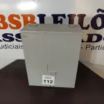 LOTE 112 - 01 QUADRO DE DISTRIBUIÇÃO E 01 CAIXA DE QUADRO ELÉTRICO (NO ESTADO) ATENÇÃO! FAZER A VISITAÇÃO ANTES DE ARREMATAR, NÃO SABEMOS SE FUNCIONA, LEILÃO NÃO TEM GARANTIA E NEM DEVOLUÇÃO, SUJEITO A POSSÍVEIS AVARIAS VISÍVEIS/OCULTAS E/OU AUSÊNCIA DE COMPONENTES.