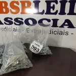 01 LOTE COM GRANDE DE PARAFUSOS DE TAMANHOS DIVERSOS. (NO ESTADO) ATENÇÃO! FAZER A VISITAÇÃO ANTES DE ARREMATAR, NÃO SABEMOS SE FUNCIONA, LEILÃO NÃO TEM GARANTIA E NEM DEVOLUÇÃO, SUJEITO A POSSÍVEIS AVARIAS VISÍVEIS/OCULTAS E/OU AUSÊNCIA DE COMPONENTES.