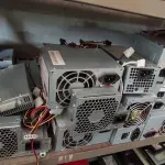 LOTE 017 - 01 LOTE COM GRANDE QUANTIDADE DE FONTES PARA PC DIVERSOS MODELOS. (NO ESTADO) ATENÇÃO! FAZER A VISITAÇÃO ANTES DE ARREMATAR, NÃO SABEMOS SE FUNCIONA, LEILÃO NÃO TEM GARANTIA E NEM DEVOLUÇÃO, SUJEITO A POSSÍVEIS AVARIAS VISÍVEIS/OCULTAS E/OU AUSÊNCIA DE COMPONENTES.