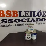 03 CATALIZADORES PARA ESMALTE SINTÉTICO DE 640ML MARCA CORAL, 01 ADESIVO PARA LAMINAÇÃO 900ML E 01 BATIDA DE PEDRA BRANCO 900ML MARCA 2001. (NO ESTADO) ATENÇÃO! FAZER A VISITAÇÃO ANTES DE ARREMATAR, NÃO SABEMOS SE FUNCIONA, LEILÃO NÃO TEM GARANTIA E NEM DEVOLUÇÃO, SUJEITO A POSSÍVEIS AVARIAS VISÍVEIS/OCULTAS E/OU AUSÊNCIA DE COMPONENTES.