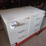 LOTE 346 - 02 GAVETEIROS COM 03 GAVETAS CADA. (NO ESTADO) ATENÇÃO! FAZER A VISITAÇÃO ANTES DE ARREMATAR, NÃO SABEMOS SE FUNCIONA. LEILÃO NÃO TEM GARANTIA E NEM DEVOLUÇÃO, SUJEITO A POSSÍVEIS AVARIAS VISÍVEIS/OCULTAS E/OU AUSÊNCIA DE COMPONENTES.