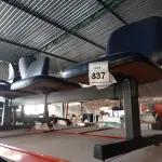 LOTE 337 - 01 LONGARINA COM 03 LUGARES. (NO ESTADO) ATENÇÃO! FAZER A VISITAÇÃO ANTES DE ARREMATAR, NÃO SABEMOS SE FUNCIONA. LEILÃO NÃO TEM GARANTIA E NEM DEVOLUÇÃO, SUJEITO A POSSÍVEIS AVARIAS VISÍVEIS/OCULTAS E/OU AUSÊNCIA DE COMPONENTES.