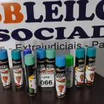 LOTE 066 - 10 TINTAS SPRAY DE CORES DIVERSAS. (NO ESTADO) ATENÇÃO! FAZER A VISITAÇÃO ANTES DE ARREMATAR, NÃO SABEMOS SE FUNCIONA, LEILÃO NÃO TEM GARANTIA E NEM DEVOLUÇÃO, SUJEITO A POSSÍVEIS AVARIAS VISÍVEIS/OCULTAS E/OU AUSÊNCIA DE COMPONENTES.
