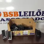 01 LOTE COM VÁRIAS CAIXAS DE SOM PARA PC MODELOS DIVERSOS. (NO ESTADO) ATENÇÃO! FAZER A VISITAÇÃO ANTES DE ARREMATAR, NÃO SABEMOS SE FUNCIONA, LEILÃO NÃO TEM GARANTIA E NEM DEVOLUÇÃO, SUJEITO A POSSÍVEIS AVARIAS VISÍVEIS/OCULTAS E/OU AUSÊNCIA DE COMPONENTES.