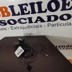 LOTE 008 - 05 FONTES PARA NOTEBOOKS VOLTAGENS DIVERSAS. (NO ESTADO) ATENÇÃO! FAZER A VISITAÇÃO ANTES DE ARREMATAR, NÃO SABEMOS SE FUNCIONA, LEILÃO NÃO TEM GARANTIA E NEM DEVOLUÇÃO, SUJEITO A POSSÍVEIS AVARIAS VISÍVEIS/OCULTAS E/OU AUSÊNCIA DE COMPONENTES.