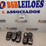 LOTE 290 - 02 APARELHOS DE MEDIÇÃO DE AR CONDICIONADO MODELO TESTO 435 01 MONÔMETRO DIGITAL VT 200 KIMO E 01 CALIBRADOR MULTIFUNCIONAL DRUCK DPI 880. (NO ESTADO) ATENÇÃO! FAZER A VISITAÇÃO ANTES DE ARREMATAR, NÃO SABEMOS SE FUNCIONA, LEILÃO NÃO TEM GARANTIA E NEM DEVOLUÇÃO, SUJEITO A POSSÍVEIS AVARIAS VISÍVEIS/OCULTAS E/OU AUSÊNCIA DE COMPONENTES.