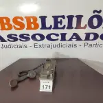 LOTE 171 - 01 TELEFONE ANTIGO. (NO ESTADO) ATENÇÃO! FAZER A VISITAÇÃO ANTES DE ARREMATAR, NÃO SABEMOS SE FUNCIONA, LEILÃO NÃO TEM GARANTIA E NEM DEVOLUÇÃO, SUJEITO A POSSÍVEIS AVARIAS VISÍVEIS/OCULTAS E/OU AUSÊNCIA DE COMPONENTES.