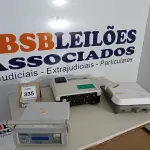 LOTE 335 - 01 HIGRÔMETRO, 01 PLACA DE AQUECIMENTO COM AGITADOR DIGITAL E 01 REFRATÔMETRO AUTOMÁTICO. (NO ESTADO) ATENÇÃO! FAZER A VISITAÇÃO ANTES DE ARREMATAR, NÃO SABEMOS SE FUNCIONA. LEILÃO NÃO TEM GARANTIA E NEM DEVOLUÇÃO, SUJEITO A POSSÍVEIS AVARIAS VISÍVEIS/OCULTAS E/OU AUSÊNCIA DE COMPONENTES.