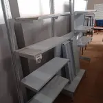 LOTE 394 - 01 GONDOLA EXPOSITORA COM 17 BANDEJAS. (NO ESTADO) ATENÇÃO! FAZER A VISITAÇÃO ANTES DE ARREMATAR, NÃO SABEMOS SE FUNCIONA, LEILÃO NÃO TEM GARANTIA E NEM DEVOLUÇÃO, SUJEITO A POSSÍVEIS AVARIAS VISÍVEIS/OCULTAS E/OU AUSÊNCIA DE COMPONENTES.