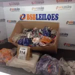 LOTE 314 - 01 LOTE COM DIVERSOS MATÉRIAS PARA ASSENTAMENTO DE PISO, PALHAS DE AÇO, ADAPTARES DE TOMADA E FIBRA DE VIDRO. (NO ESTADO) ATENÇÃO! FAZER A VISITAÇÃO ANTES DE ARREMATAR, NÃO SABEMOS SE FUNCIONA, LEILÃO NÃO TEM GARANTIA E NEM DEVOLUÇÃO, SUJEITO A POSSÍVEIS AVARIAS VISÍVEIS/OCULTAS E/OU AUSÊNCIA DE COMPONENTES.