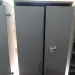 LOTE 379 - 01 ARMÁRIO ALTO COM 02 PORTAS SEM COMPARTIMENTOS. (NO ESTADO) ATENÇÃO! FAZER A VISITAÇÃO ANTES DE ARREMATAR, NÃO SABEMOS SE FUNCIONA, LEILÃO NÃO TEM GARANTIA E NEM DEVOLUÇÃO, SUJEITO A POSSÍVEIS AVARIAS VISÍVEIS/OCULTAS E/OU AUSÊNCIA DE COMPONENTES.