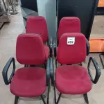 LOTE 492 - 04 CADEIRAS DE ESCRITÓRIO PÉS FIXOS TECIDO NA COR VERMELHO. (NO ESTADO) ATENÇÃO! FAZER A VISITAÇÃO ANTES DE ARREMATAR, NÃO SABEMOS SE FUNCIONA, LEILÃO NÃO TEM GARANTIA E NEM DEVOLUÇÃO, SUJEITO A POSSÍVEIS AVARIAS VISÍVEIS/OCULTAS E/OU AUSÊNCIA DE COMPONENTES.