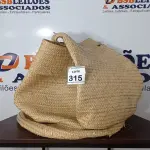 LOTE 315 - 03 SACOLÕES DE PALHA. (NO ESTADO) ATENÇÃO! FAZER A VISITAÇÃO ANTES DE ARREMATAR, NÃO SABEMOS SE FUNCIONA, LEILÃO NÃO TEM GARANTIA E NEM DEVOLUÇÃO, SUJEITO A POSSÍVEIS AVARIAS VISÍVEIS/OCULTAS E/OU AUSÊNCIA DE COMPONENTES.