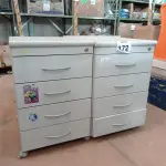 LOTE 372 - 02 GAVETEIROS COM 04 GAVETAS CADA. (NO ESTADO) ATENÇÃO! FAZER A VISITAÇÃO ANTES DE ARREMATAR, NÃO SABEMOS SE FUNCIONA, LEILÃO NÃO TEM GARANTIA E NEM DEVOLUÇÃO, SUJEITO A POSSÍVEIS AVARIAS VISÍVEIS/OCULTAS E/OU AUSÊNCIA DE COMPONENTES.