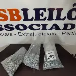 01 LOTE COM GRANDE QUANTIDADE DE PARAFUSOS E SACOS DIVERSOS. (NO ESTADO) ATENÇÃO! FAZER A VISITAÇÃO ANTES DE ARREMATAR, NÃO SABEMOS SE FUNCIONA, LEILÃO NÃO TEM GARANTIA E NEM DEVOLUÇÃO, SUJEITO A POSSÍVEIS AVARIAS VISÍVEIS/OCULTAS E/OU AUSÊNCIA DE COMPONENTES.