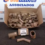 LOTE 409 - 01 LOTE COM GRANDE QUANTIDADE DE CONEXÕES HIDRÁULICAS MEDIDAS DIVERSAS. (NO ESTADO) ATENÇÃO! FAZER A VISITAÇÃO ANTES DE ARREMATAR, NÃO SABEMOS SE FUNCIONA, LEILÃO NÃO TEM GARANTIA E NEM DEVOLUÇÃO, SUJEITO A POSSÍVEIS AVARIAS VISÍVEIS/OCULTAS E/OU AUSÊNCIA DE COMPONENTES.
