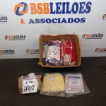 LOTE 390 - 01 LOTE COM VÁRIAS ROUPAS PARA CACHORROS. (NO ESTADO) ATENÇÃO! FAZER A VISITAÇÃO ANTES DE ARREMATAR, NÃO SABEMOS SE FUNCIONA, LEILÃO NÃO TEM GARANTIA E NEM DEVOLUÇÃO, SUJEITO A POSSÍVEIS AVARIAS VISÍVEIS/OCULTAS E/OU AUSÊNCIA DE COMPONENTES.