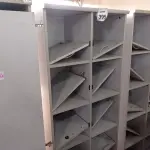 LOTE 395 - 01 ARMÁRIO ALTO PARA ESCRITÓRIO COM 10 PORTAS. (NO ESTADO) ATENÇÃO! FAZER A VISITAÇÃO ANTES DE ARREMATAR, NÃO SABEMOS SE FUNCIONA, LEILÃO NÃO TEM GARANTIA E NEM DEVOLUÇÃO, SUJEITO A POSSÍVEIS AVARIAS VISÍVEIS/OCULTAS E/OU AUSÊNCIA DE COMPONENTES.