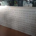 LOTE 404 - 01 PAINEL CANALETADO DE 2,75M X 1,40M. (NO ESTADO) ATENÇÃO! FAZER A VISITAÇÃO ANTES DE ARREMATAR, NÃO SABEMOS SE FUNCIONA, LEILÃO NÃO TEM GARANTIA E NEM DEVOLUÇÃO, SUJEITO A POSSÍVEIS AVARIAS VISÍVEIS/OCULTAS E/OU AUSÊNCIA DE COMPONENTES.