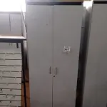 LOTE 387 - 01 ARMÁRIO ALTO COM 02 PORTAS 04 COMPARTIMENTOS. (NO ESTADO) ATENÇÃO! FAZER A VISITAÇÃO ANTES DE ARREMATAR, NÃO SABEMOS SE FUNCIONA, LEILÃO NÃO TEM GARANTIA E NEM DEVOLUÇÃO, SUJEITO A POSSÍVEIS AVARIAS VISÍVEIS/OCULTAS E/OU AUSÊNCIA DE COMPONENTES.