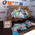 LOTE 310 - 01 LOTE COM MATERIAIS ELÉTRICOS DIVERSOS. (NO ESTADO) ATENÇÃO! FAZER A VISITAÇÃO ANTES DE ARREMATAR, NÃO SABEMOS SE FUNCIONA, LEILÃO NÃO TEM GARANTIA E NEM DEVOLUÇÃO, SUJEITO A POSSÍVEIS AVARIAS VISÍVEIS/OCULTAS E/OU AUSÊNCIA DE COMPONENTES.