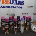 LOTE 507 - 10 TINTAS SPRAY DE CORES DIVERSAS. (NO ESTADO) ATENÇÃO! FAZER A VISITAÇÃO ANTES DE ARREMATAR, NÃO SABEMOS SE FUNCIONA, LEILÃO NÃO TEM GARANTIA E NEM DEVOLUÇÃO, SUJEITO A POSSÍVEIS AVARIAS VISÍVEIS/OCULTAS E/OU AUSÊNCIA DE COMPONENTES.