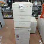 LOTE 373 - 03 GAVETEIROS SENDO 02 COM 03 PORTAS E 01 COM 04 PORTAS. (NO ESTADO) ATENÇÃO! FAZER A VISITAÇÃO ANTES DE ARREMATAR, NÃO SABEMOS SE FUNCIONA, LEILÃO NÃO TEM GARANTIA E NEM DEVOLUÇÃO, SUJEITO A POSSÍVEIS AVARIAS VISÍVEIS/OCULTAS E/OU AUSÊNCIA DE COMPONENTES.