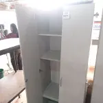 LOTE 401 - 01 ARMÁRIO ALTO COM 04 PORTAS 01 COMPARTIMENTO. (NO ESTADO) ATENÇÃO! FAZER A VISITAÇÃO ANTES DE ARREMATAR, NÃO SABEMOS SE FUNCIONA, LEILÃO NÃO TEM GARANTIA E NEM DEVOLUÇÃO, SUJEITO A POSSÍVEIS AVARIAS VISÍVEIS/OCULTAS E/OU AUSÊNCIA DE COMPONENTES.