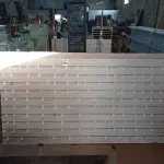 LOTE 404 - 01 PAINEL CANALETADO DE 2,75M X 1,40M. (NO ESTADO) ATENÇÃO! FAZER A VISITAÇÃO ANTES DE ARREMATAR, NÃO SABEMOS SE FUNCIONA, LEILÃO NÃO TEM GARANTIA E NEM DEVOLUÇÃO, SUJEITO A POSSÍVEIS AVARIAS VISÍVEIS/OCULTAS E/OU AUSÊNCIA DE COMPONENTES.