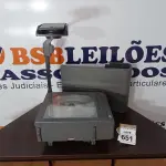 LOTE 651 - 01 RETROPROJETOR MARCA 3N MODELO 9700.  (NO ESTADO) ATENÇÃO! FAZER A VISITAÇÃO ANTES DE ARREMATAR, NÃO SABEMOS SE FUNCIONA, LEILÃO NÃO TEM GARANTIA E NEM DEVOLUÇÃO, SUJEITO A POSSÍVEIS AVARIAS VISÍVEIS/OCULTAS E/OU AUSÊNCIA DE COMPONENTES.