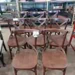 LOTE 416 - 08 CADEIRAS EM MADEIRA. (NO ESTADO) ATENÇÃO! FAZER A VISITAÇÃO ANTES DE ARREMATAR, NÃO SABEMOS SE FUNCIONA, LEILÃO NÃO TEM GARANTIA E NEM DEVOLUÇÃO, SUJEITO A POSSÍVEIS AVARIAS VISÍVEIS/OCULTAS E/OU AUSÊNCIA DE COMPONENTES.