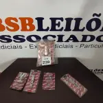 01 LOTE COM VÁRIOS BATENTES E FECHOS DE EMBUTIR PARA PORTAS. (NO ESTADO) ATENÇÃO! FAZER A VISITAÇÃO ANTES DE ARREMATAR, NÃO SABEMOS SE FUNCIONA, LEILÃO NÃO TEM GARANTIA E NEM DEVOLUÇÃO, SUJEITO A POSSÍVEIS AVARIAS VISÍVEIS/OCULTAS E/OU AUSÊNCIA DE COMPONENTES.