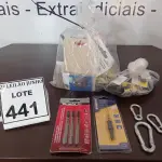 LOTE 441 - 01 LOTE COM DIVERSOS ITENS PARA FURADEIRAS, CORTADORES DE PISO, MOSQUETAS E MATERIAIS DIVERSOS. (NO ESTADO) ATENÇÃO! FAZER A VISITAÇÃO ANTES DE ARREMATAR, NÃO SABEMOS SE FUNCIONA, LEILÃO NÃO TEM GARANTIA E NEM DEVOLUÇÃO, SUJEITO A POSSÍVEIS AVARIAS VISÍVEIS/OCULTAS E/OU AUSÊNCIA DE COMPONENTES.