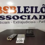 LOTE 236 - 01 CELULAR COM CABO USB, 01 CALCULADORA CIENTIFICA E 02 CANETAS. (NO ESTADO) ATENÇÃO! FAZER A VISITAÇÃO ANTES DE ARREMATAR, NÃO SABEMOS SE FUNCIONA, LEILÃO NÃO TEM GARANTIA E NEM DEVOLUÇÃO, SUJEITO A POSSÍVEIS AVARIAS VISÍVEIS/OCULTAS E/OU AUSÊNCIA DE COMPONENTES.