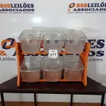 LOTE 377 - 01 ORGANIZADOR DE RAÇÃO COM 06 COMPARTIMENTOS. (NO ESTADO) ATENÇÃO! FAZER A VISITAÇÃO ANTES DE ARREMATAR, NÃO SABEMOS SE FUNCIONA, LEILÃO NÃO TEM GARANTIA E NEM DEVOLUÇÃO, SUJEITO A POSSÍVEIS AVARIAS VISÍVEIS/OCULTAS E/OU AUSÊNCIA DE COMPONENTES.