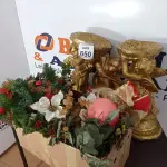 LOTE 650 - 01 LOTE COM ENFEITES DE NATAL DIVERSOS.  (NO ESTADO) ATENÇÃO! FAZER A VISITAÇÃO ANTES DE ARREMATAR, NÃO SABEMOS SE FUNCIONA, LEILÃO NÃO TEM GARANTIA E NEM DEVOLUÇÃO, SUJEITO A POSSÍVEIS AVARIAS VISÍVEIS/OCULTAS E/OU AUSÊNCIA DE COMPONENTES.