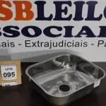 LOTE 095 - 01 CUBA EM AÇO INOX STANDARD 400X340X140MM. (NO ESTADO) ATENÇÃO! FAZER A VISITAÇÃO ANTES DE ARREMATAR, NÃO SABEMOS SE FUNCIONA. LEILÃO NÃO TEM GARANTIA E NEM DEVOLUÇÃO, SUJEITO A POSSÍVEIS AVARIAS VISÍVEIS/OCULTAS E/OU AUSÊNCIA DE COMPONENTES.