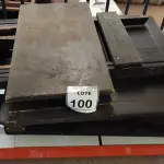 LOTE 100 - 03 MESAS DOBRÁVEIS EM MADEIRA (NO ESTADO) ATENÇÃO! FAZER A VISITAÇÃO ANTES DE ARREMATAR, NÃO SABEMOS SE FUNCIONA, LEILÃO NÃO TEM GARANTIA E NEM DEVOLUÇÃO, SUJEITO A POSSÍVEIS AVARIAS VISÍVEIS/OCULTAS E/OU AUSÊNCIA DE COMPONENTES.
