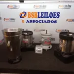 LOTE 193 - 03 BASES DE LIQUIDIFICADOR INDUSTRIAL E 01 COPO AVULSO. (NO ESTADO) ATENÇÃO! FAZER A VISITAÇÃO ANTES DE ARREMATAR, NÃO SABEMOS SE FUNCIONA, LEILÃO NÃO TEM GARANTIA E NEM DEVOLUÇÃO, SUJEITO A POSSÍVEIS AVARIAS VISÍVEIS/OCULTAS E/OU AUSÊNCIA DE COMPONENTES.